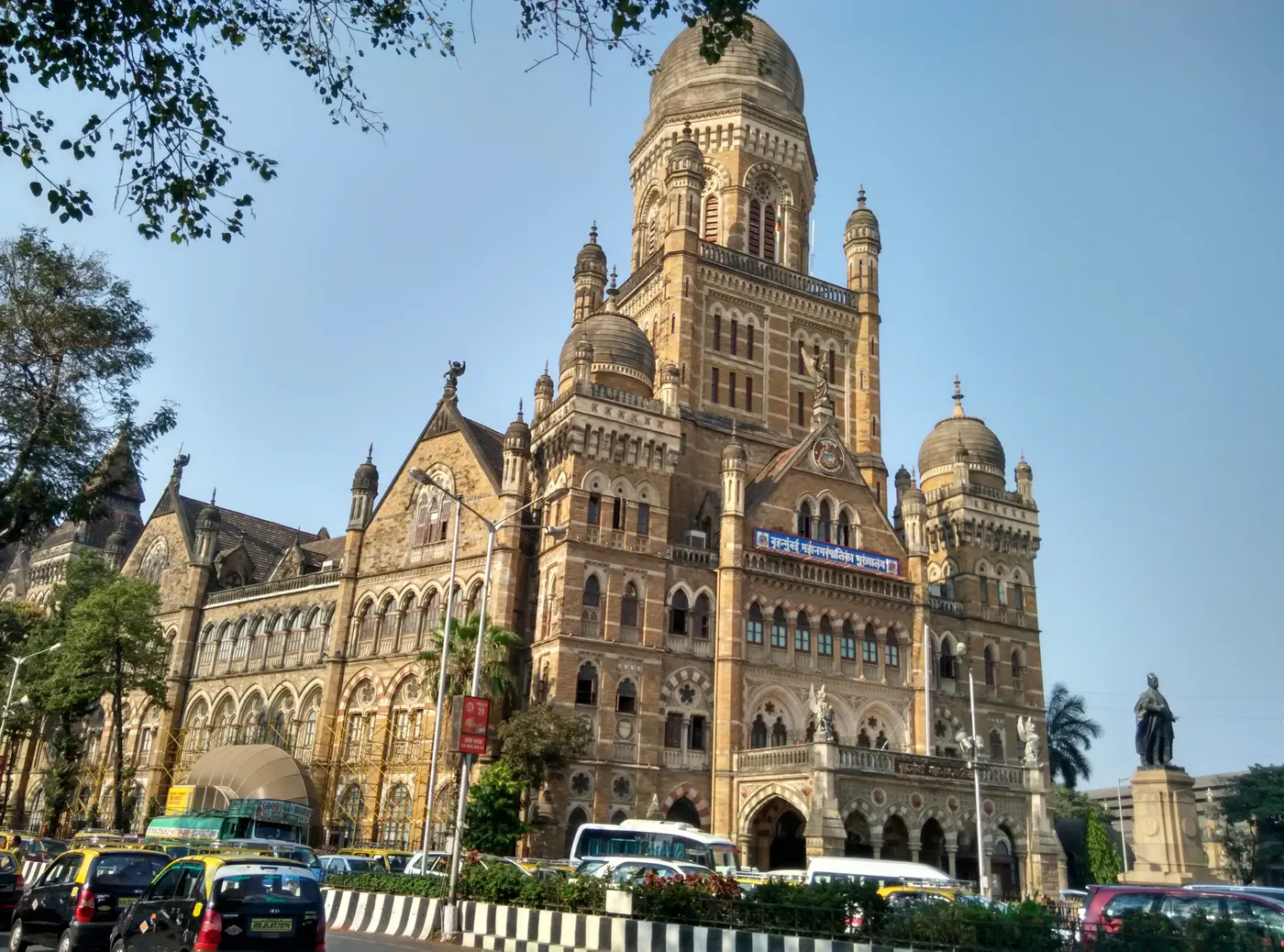 Visit Brihanmumbai Municipal Corporation building, Mumbai