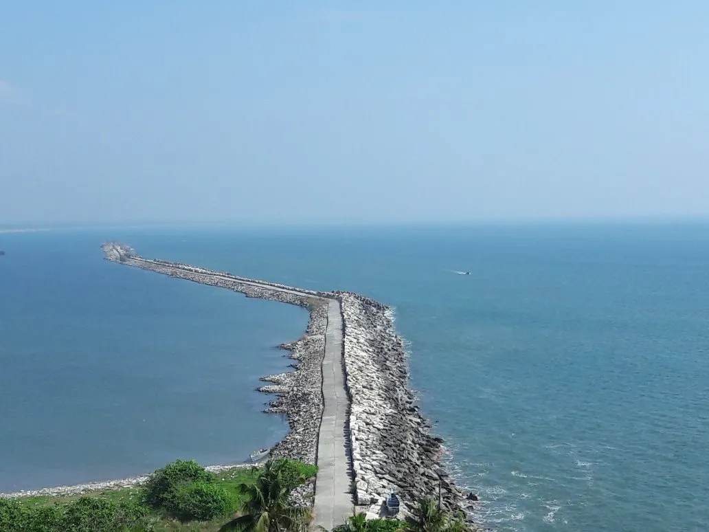 Check out Thangassery Light House, Kollam