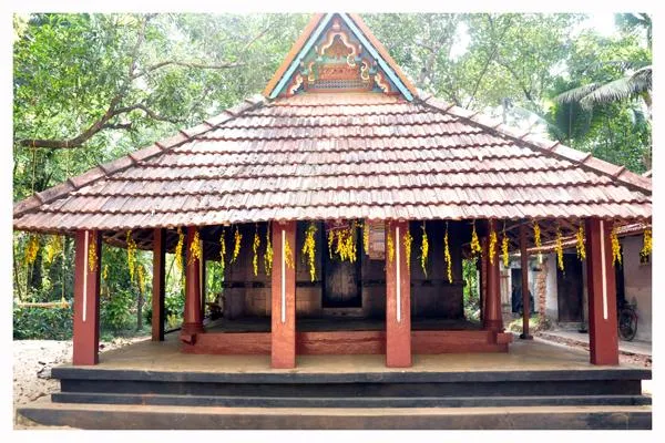 Kaleelil Kudumbam- Moolasthanam of Areekkavu Bhagavathy Temple, Kollam