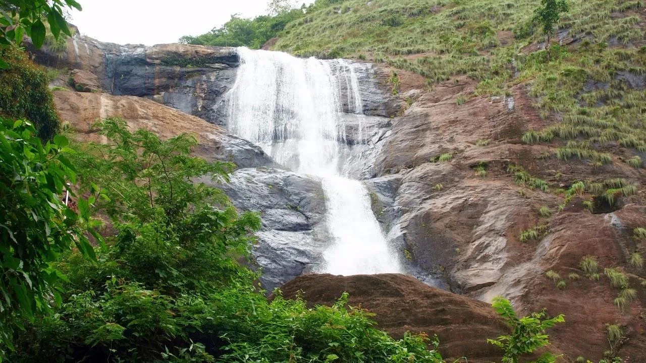 Palaruvi Falls, Kollam