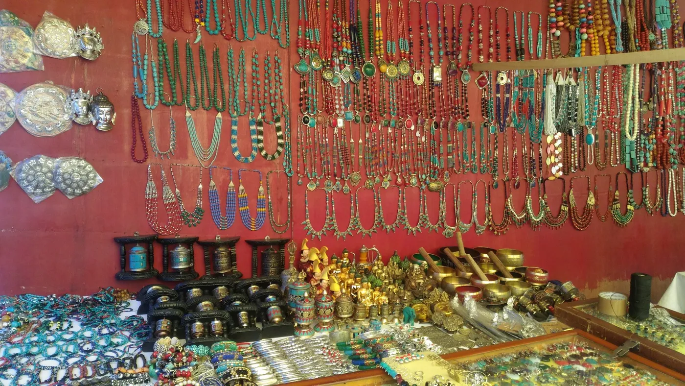 Explore Tibetan Market, Leh