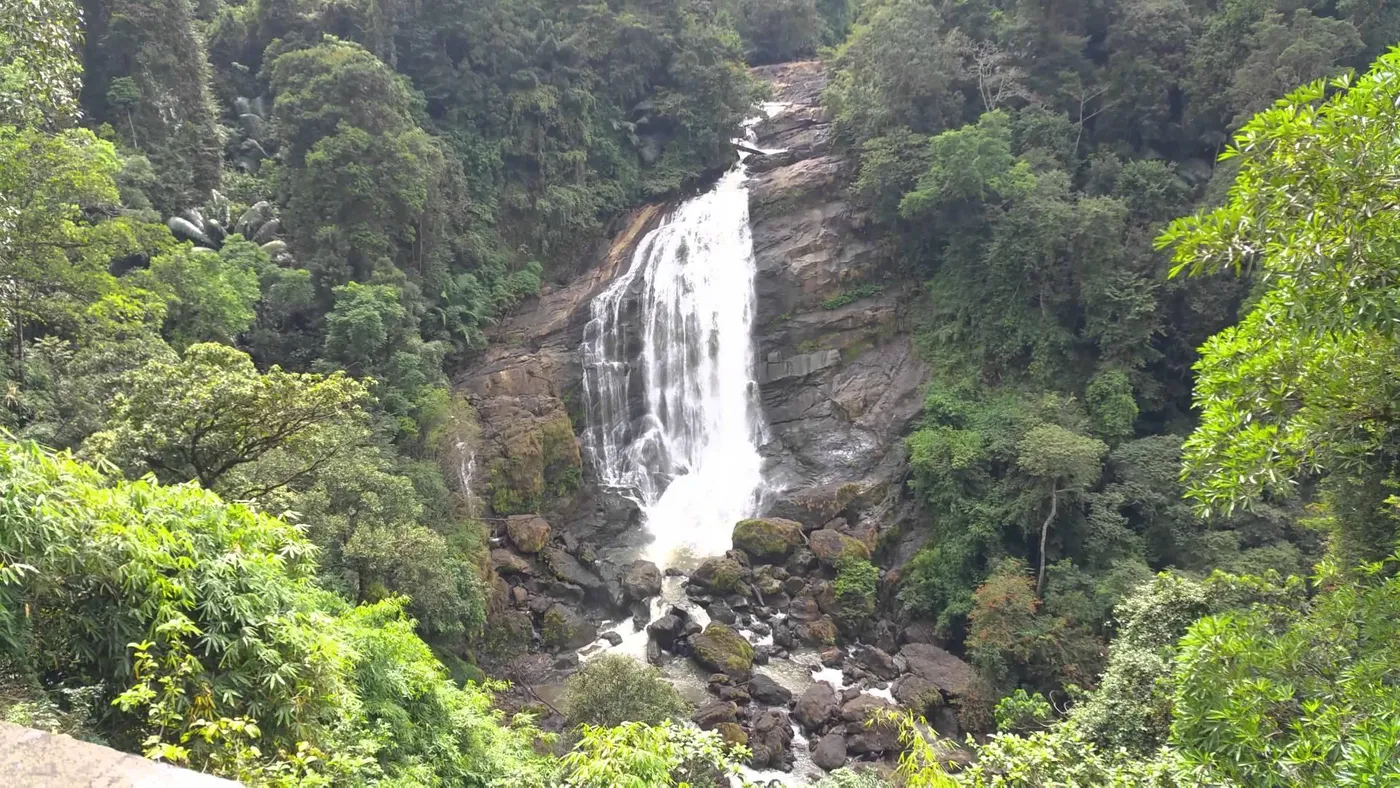 Explore Valara waterfalls, Munnar