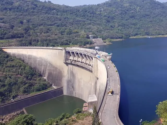 Visit Victoria Dam, Bhimtal