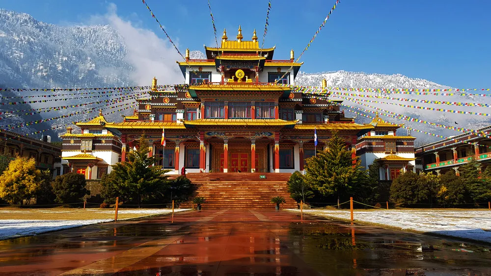 Explore Dechen Choekhor Mahavihara Monastery, Kullu