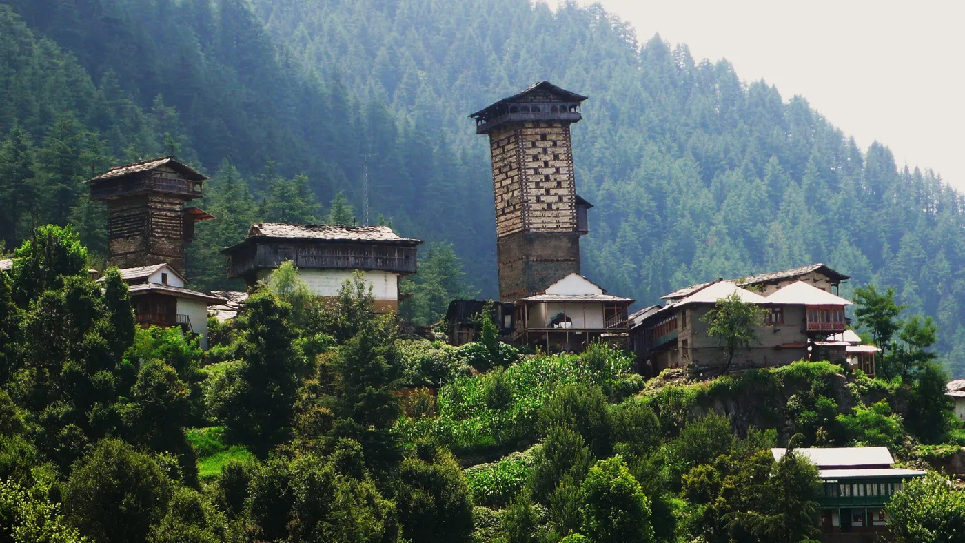 Visit Chehni Kothi, Kullu