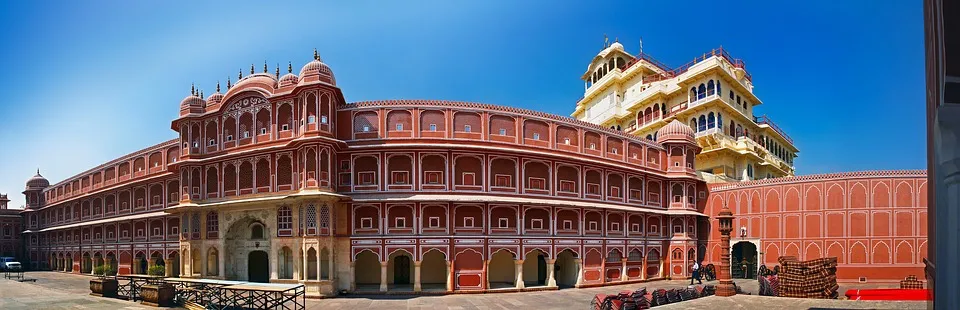 Visit City Palace, Jaipur