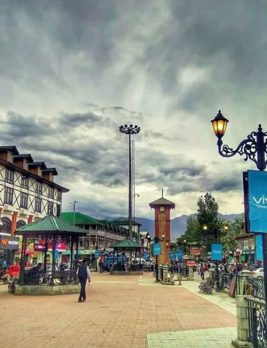 Lal Chowk, Srinagar