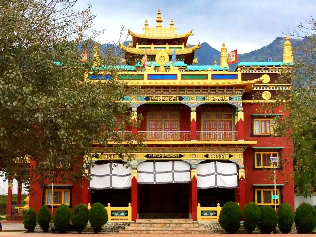Chokling Monastery, Bir Billing