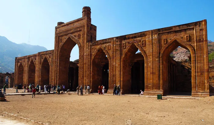 Visit Adhai-din ka Jhonpra Mosque, Ajmer