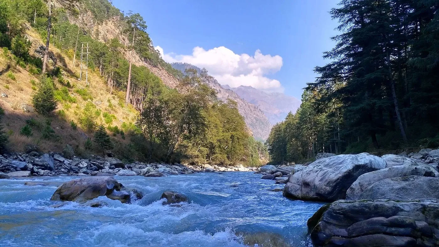 Kasol: Serene Riverside Bridge Escape, Kasol
