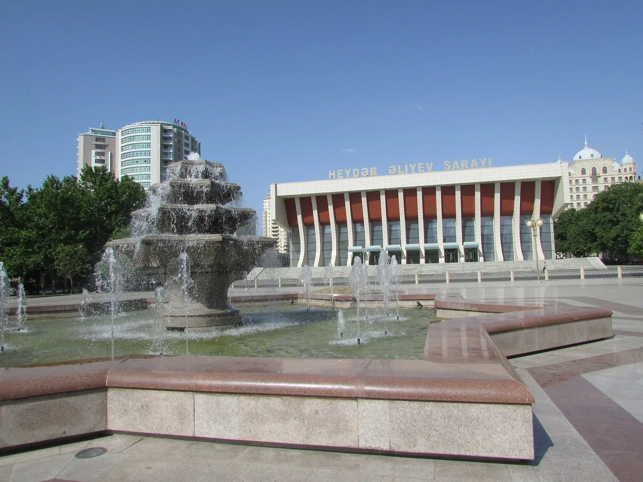 Explore Heydar Aliyev Palace, Baku