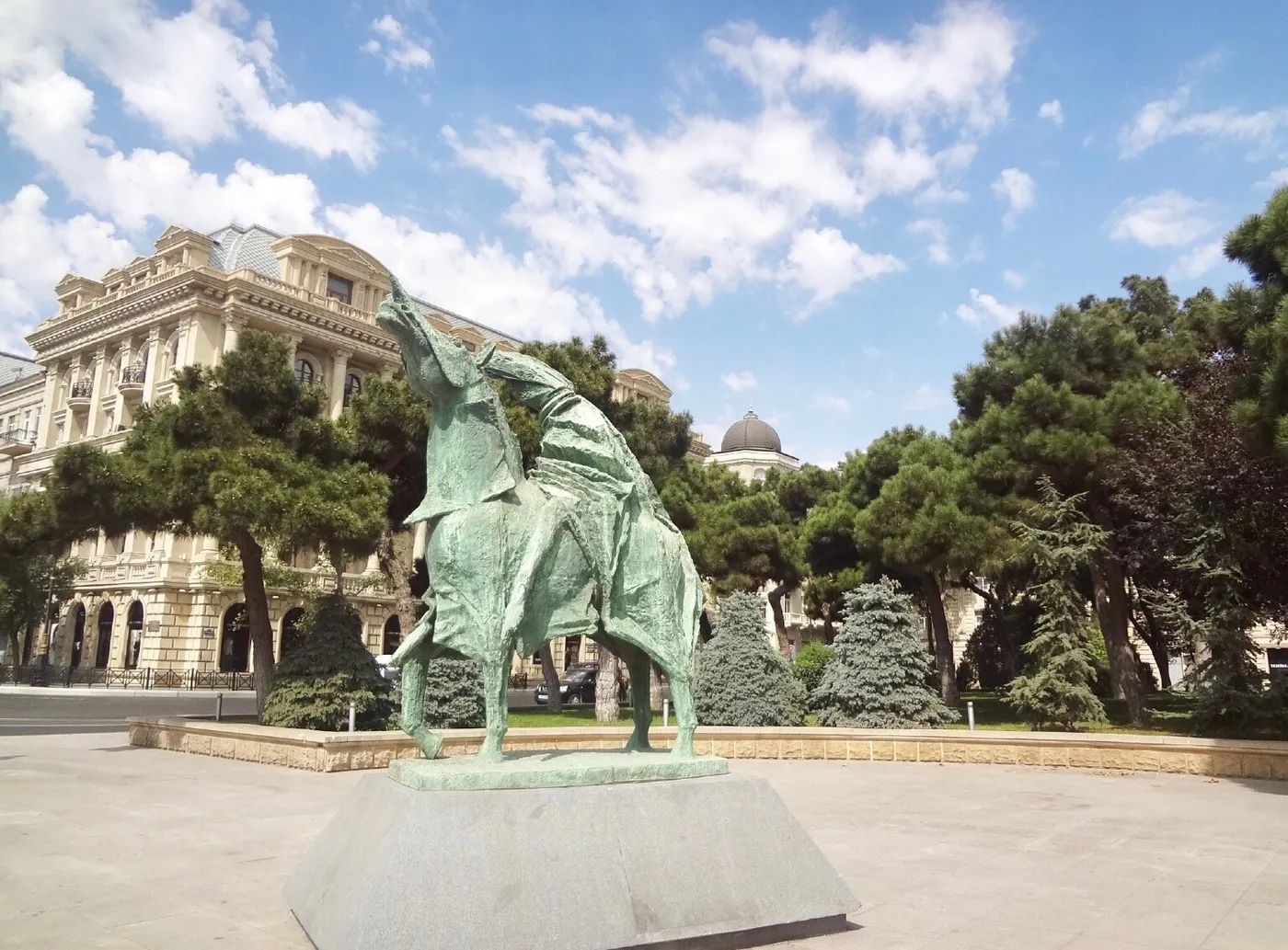 Explore The Museum Center  of the Ministry of Culture and Tourism  of the Azerbaijan Republic, Baku
