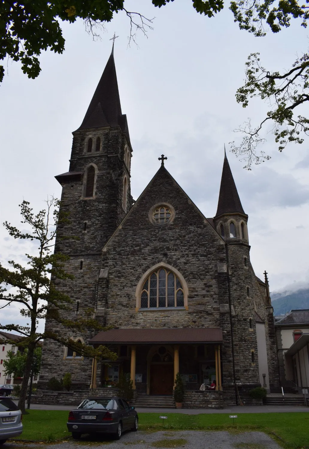 Visit Rom.-Katholische Kirchgemeinde, Interlaken