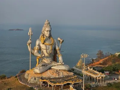 Explore Shri Murudeshwara Shiva Temple, Murudeshwar