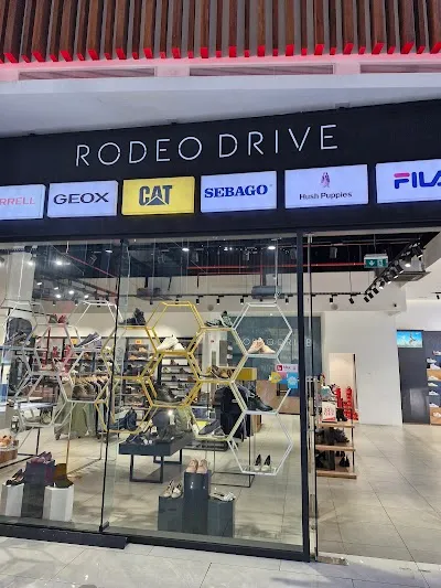 Explore Tribeca Mall, Tamarin