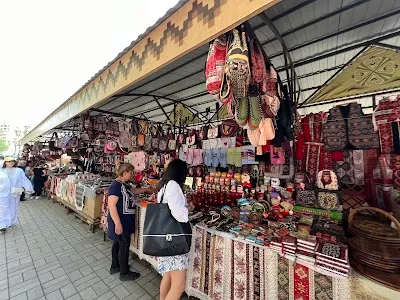 Vernissage Market, Yerevan