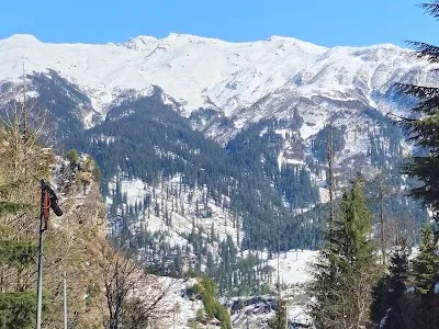 Check out Solang Valley Paragliding, Chandratal