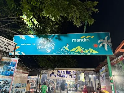 Check out Trawangan Night Market, Gili Trawangan