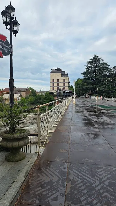 Kutaisi: Enchanting White Bridge Art Escape, Kutaisi