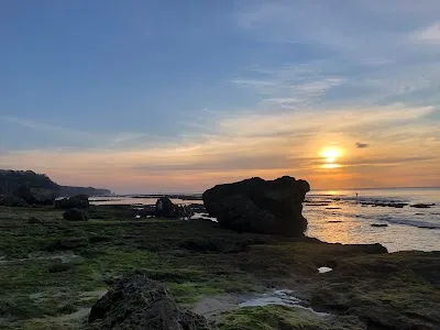 Bingin Beach: Cliffside Surf & Sunset Adventure, Kuta