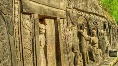 Explore Temple Yeh Pulu, Ubud