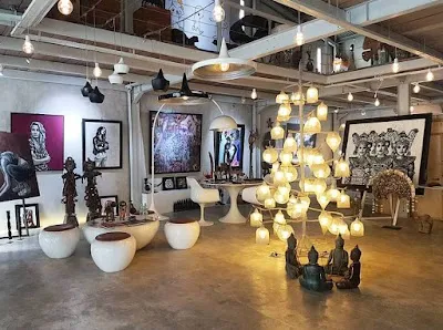 Visit Nyaman Art Gallery, Seminyak