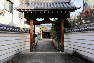 Explore Naramachi Historic District, Osaka