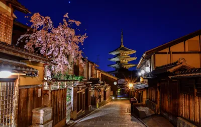 Visit Sannenzaka, Kyoto