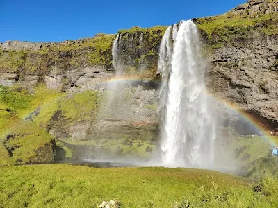 Seljalandsfoss, Vík