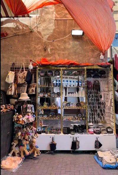 Meena Bazar Burdubai, Dubai