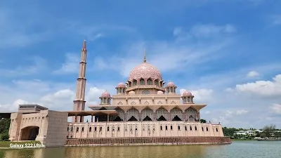 Putra Mosque, Kuala Lumpur