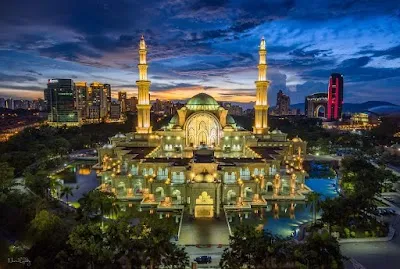 Explore Masjid Wilayah Persekutuan (The Federal Territory Mosque), Kuala Lumpur
