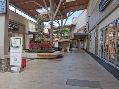 Explore Genting Highlands Premium Outlets, Genting Highlands