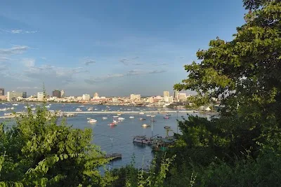 Explore Khao Phra Tamnak Viewpoint, Pattaya