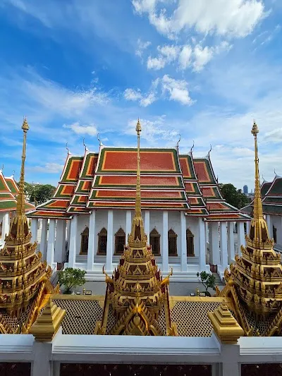 Visit Wat Ratchanatdaram Worawihan, Bangkok