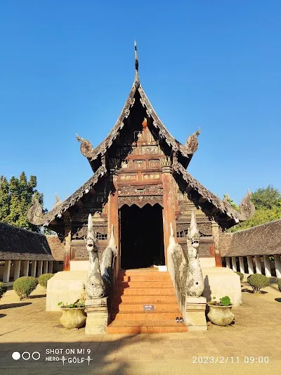 Wat Intharawat (Wat Ton Kwen), Chiang Mai