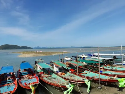 Visit Thong Krut Pier, Koh Phangan
