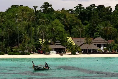 Koh Phi Phi (Laemtong Beach), Phi Phi Island