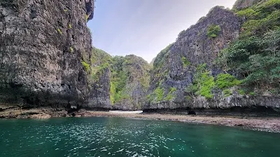 Explore Wang Long Bay, Phi Phi Island