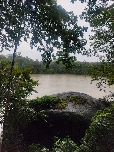 Kallada River Bank View, Munroe island
