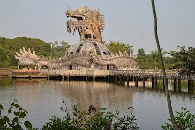 Explore Hồ Thuỷ Tiên, Hue
