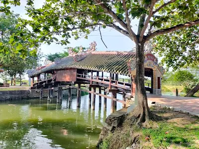 Explore Thanh Toan Bridge, Hue