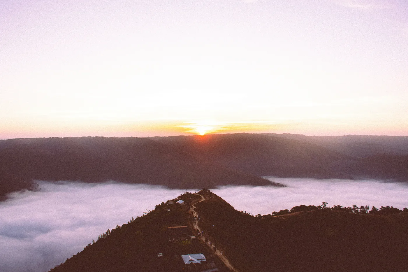 Explore Sunrise Trek, Nongjrong