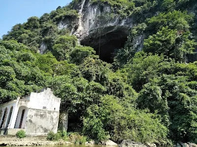 Explore Ma Tien Cave, Ninh Binh