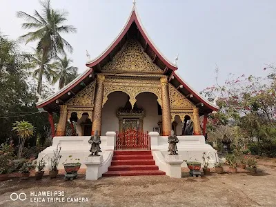 Explore Wat Xieng Mouane, Vientiane