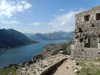 Explore Kotor Fortress, Kotor