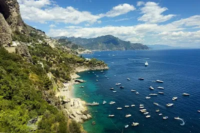 Explore Vine Beach, Amalfi
