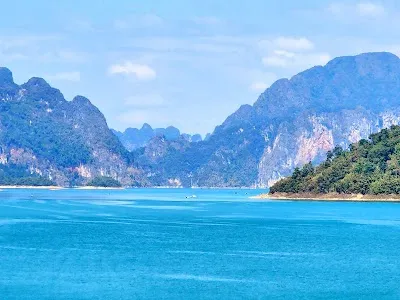Visit Rajjaprabha Dam, Khao Sok