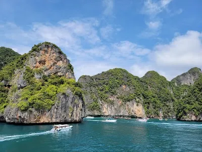 Pi Leh Bay: Limestone Paradise & Marine Adventure, Phi Phi Island