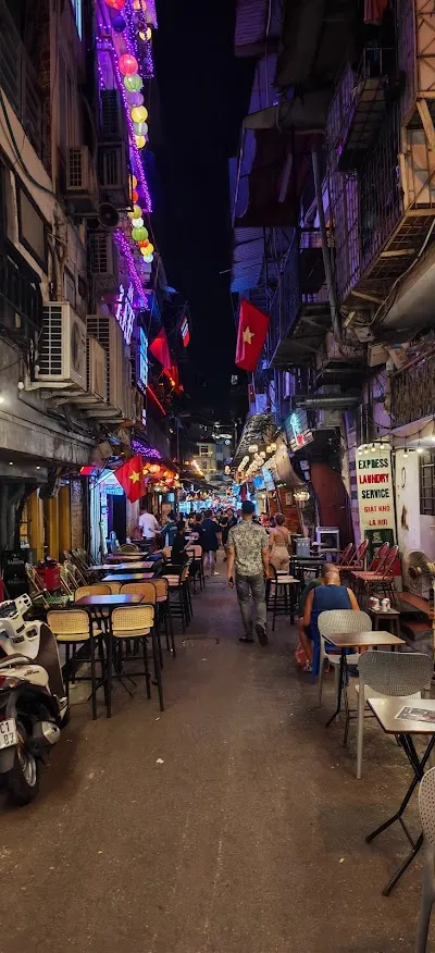 Hanoi: Hidden Nightlife & Pub Crawl, Hanoi